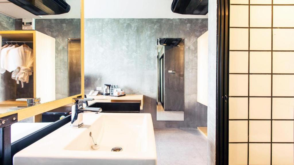 Hotel B2 Boutique & Budget 3*