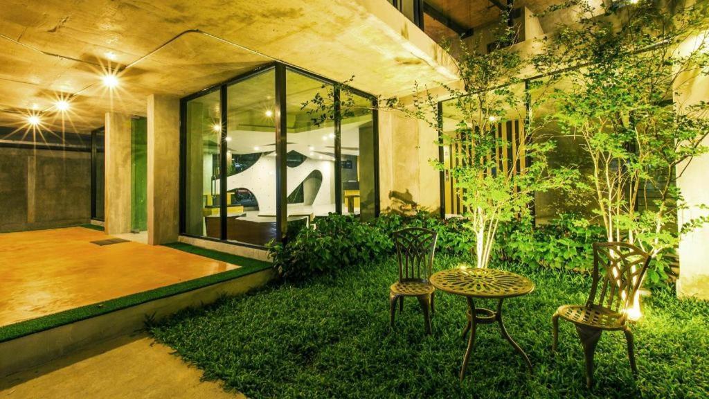 B2 Boutique & Budget Phuket